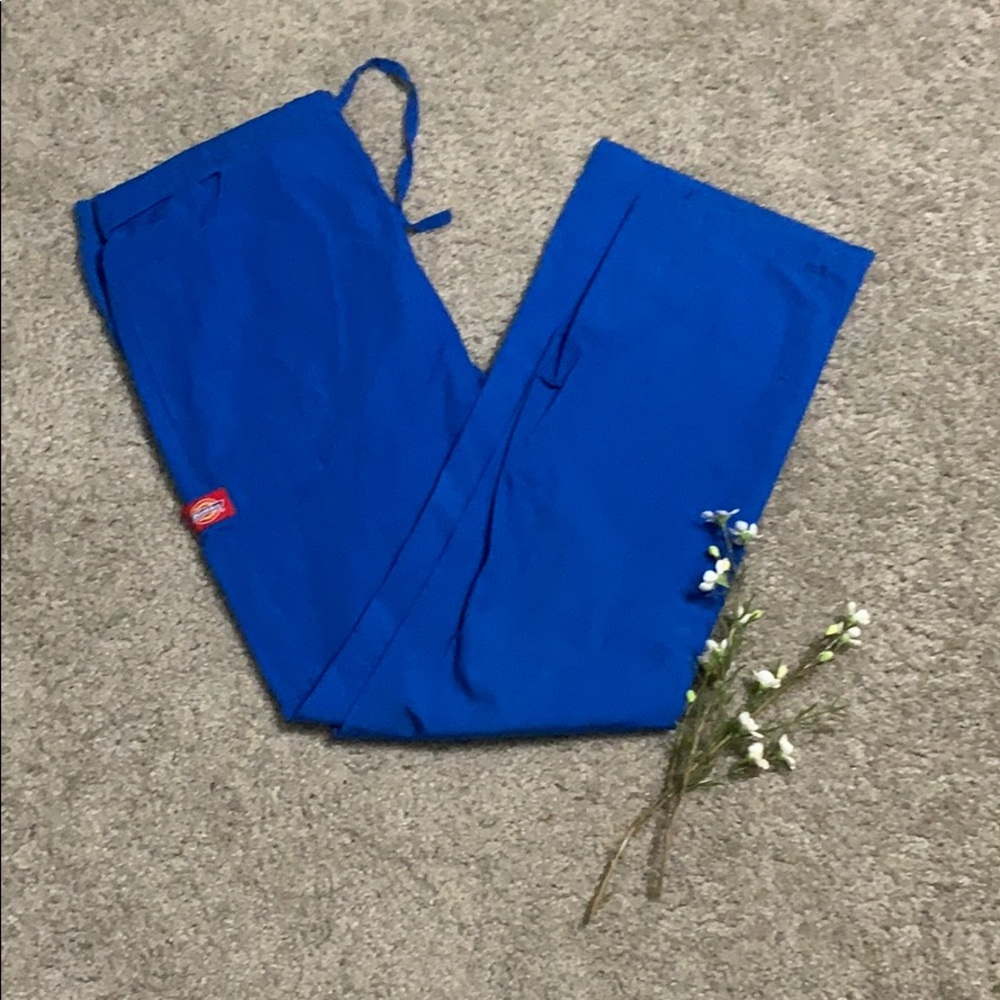 Dickies cargo pant scrubs
